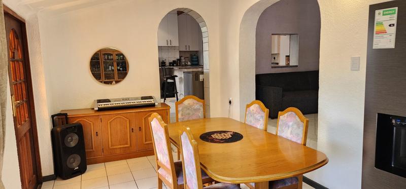 3 Bedroom Property for Sale in Glenhaven Western Cape